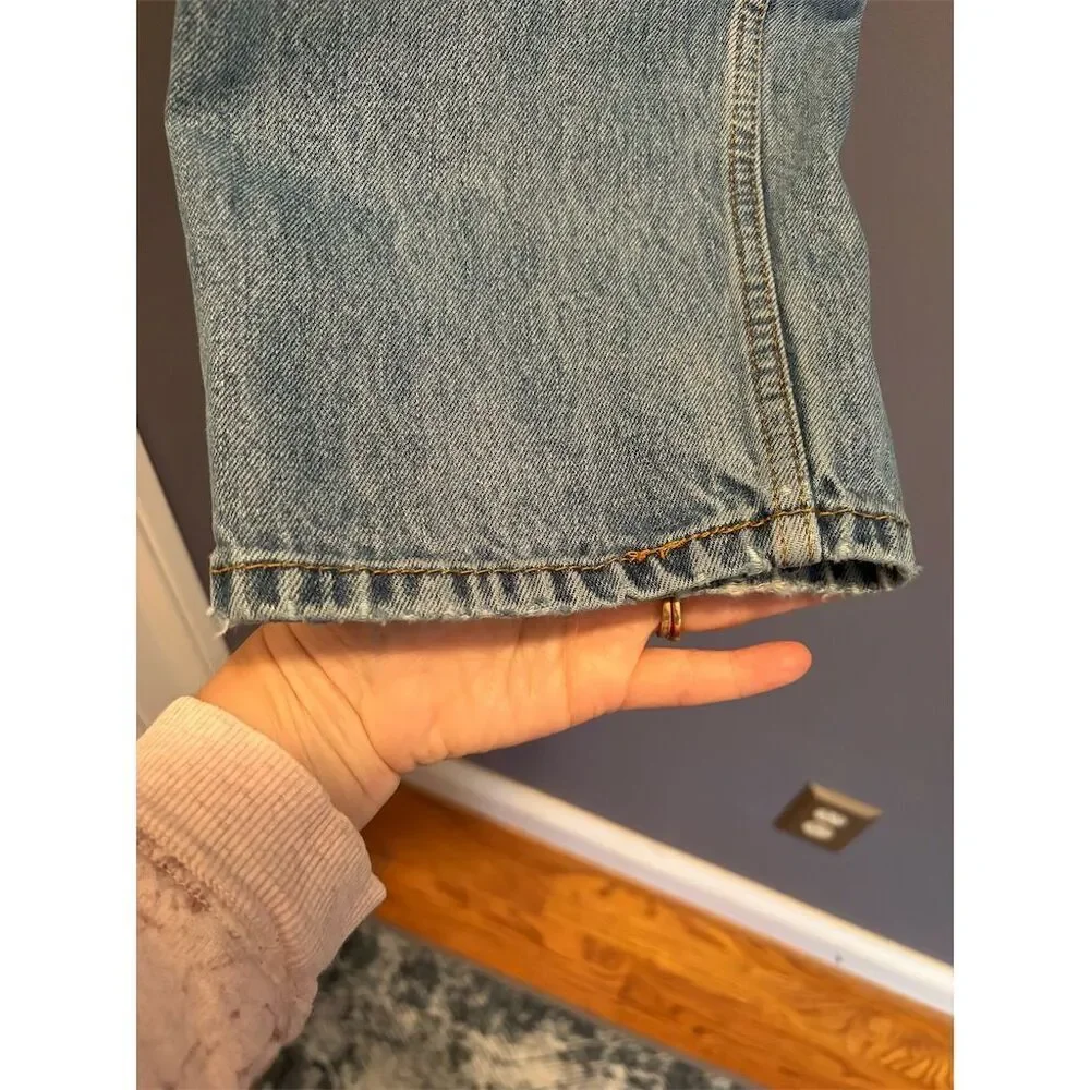 Levi's Men's Straight Jeans 34x30 Medium Wash Blue Denim 5-Pocket - Picture 5 of 9